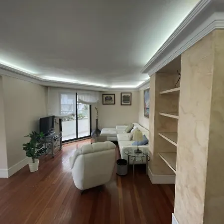 Duplex Con Piscina Y Garaje Cerca De La Playa Lägenhet Santander