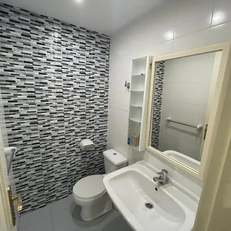 Duplex Con Piscina Y Garaje Cerca De La Playa Lägenhet