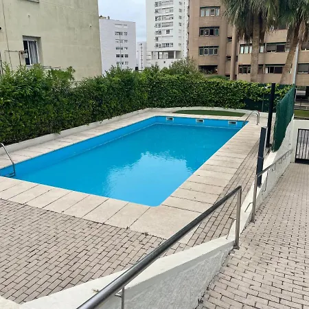 Duplex Con Piscina Y Garaje Cerca De La Playa * Santander